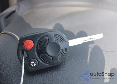 2014 Ford Focus Se z USA, uszkodzony, nr VIN 1FADP3K28EL276273